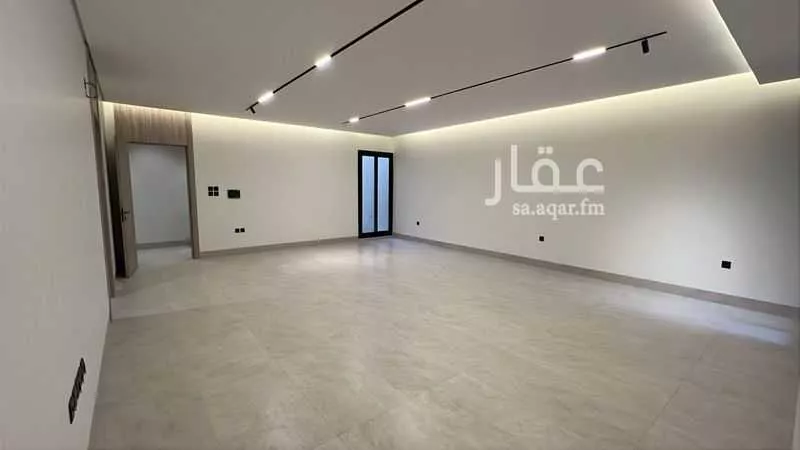 4 bedroom floor in Al Aridh 7