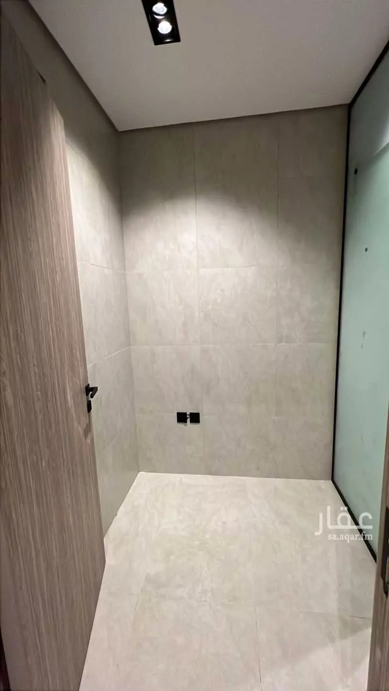 4 bedroom floor in Al Aridh 9