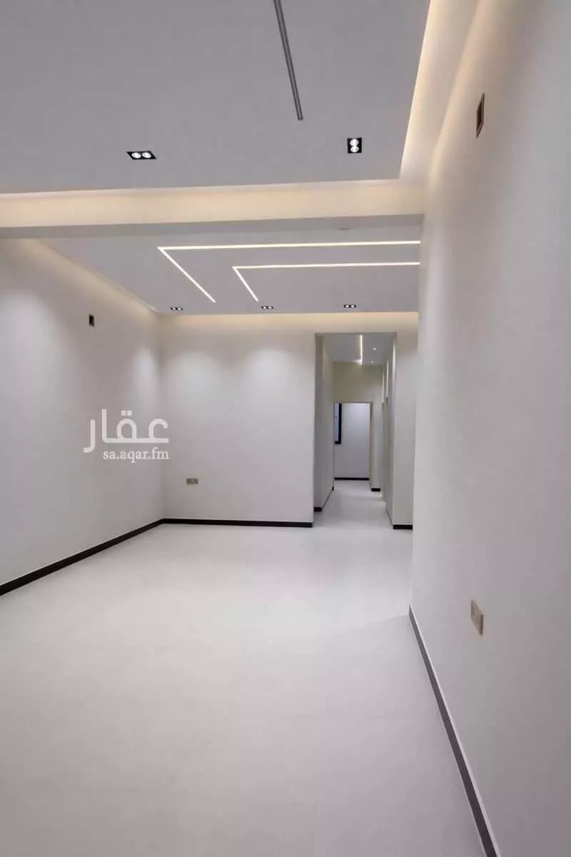 دور 3 غرف في السعادة 8