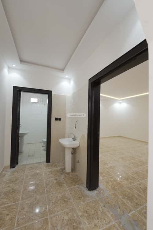 2 bedroom apartment in Dhahrat Laban 4