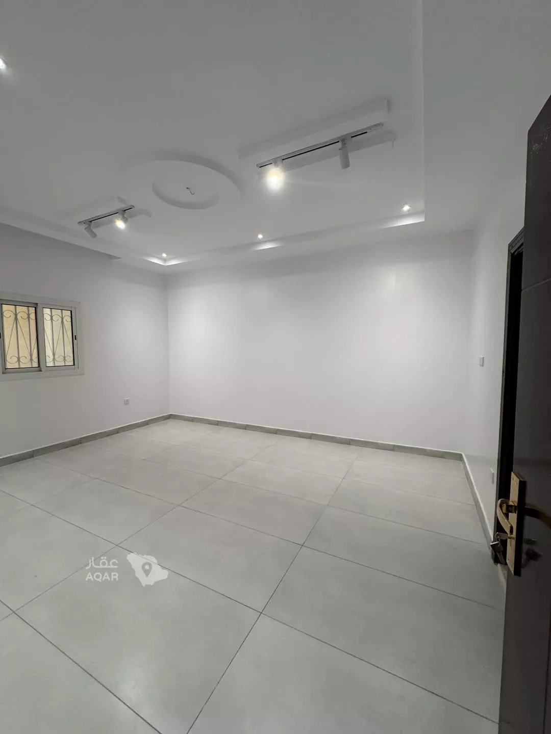 3 bedroom apartment in Al Nuzhah, Jeddah 12