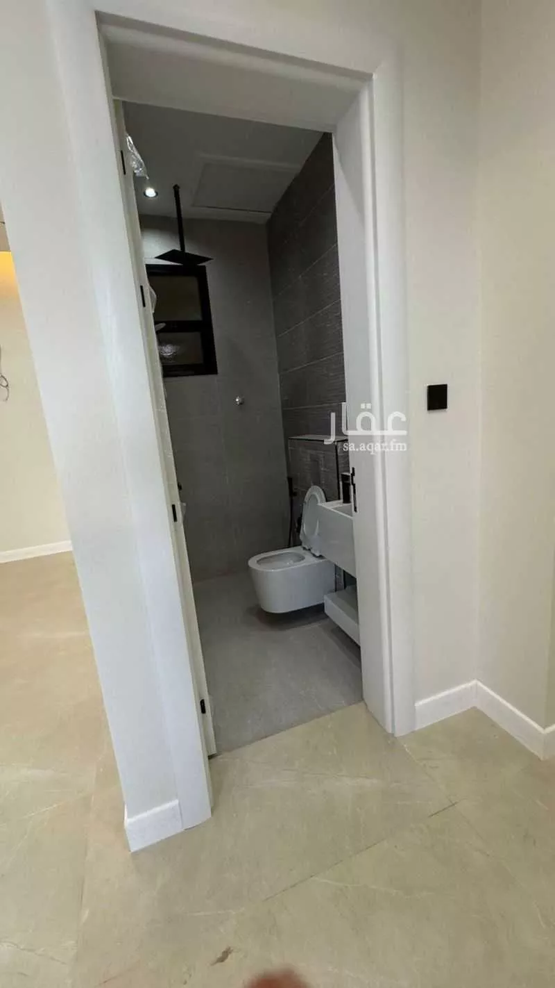 5 bedroom floor in Badr 3