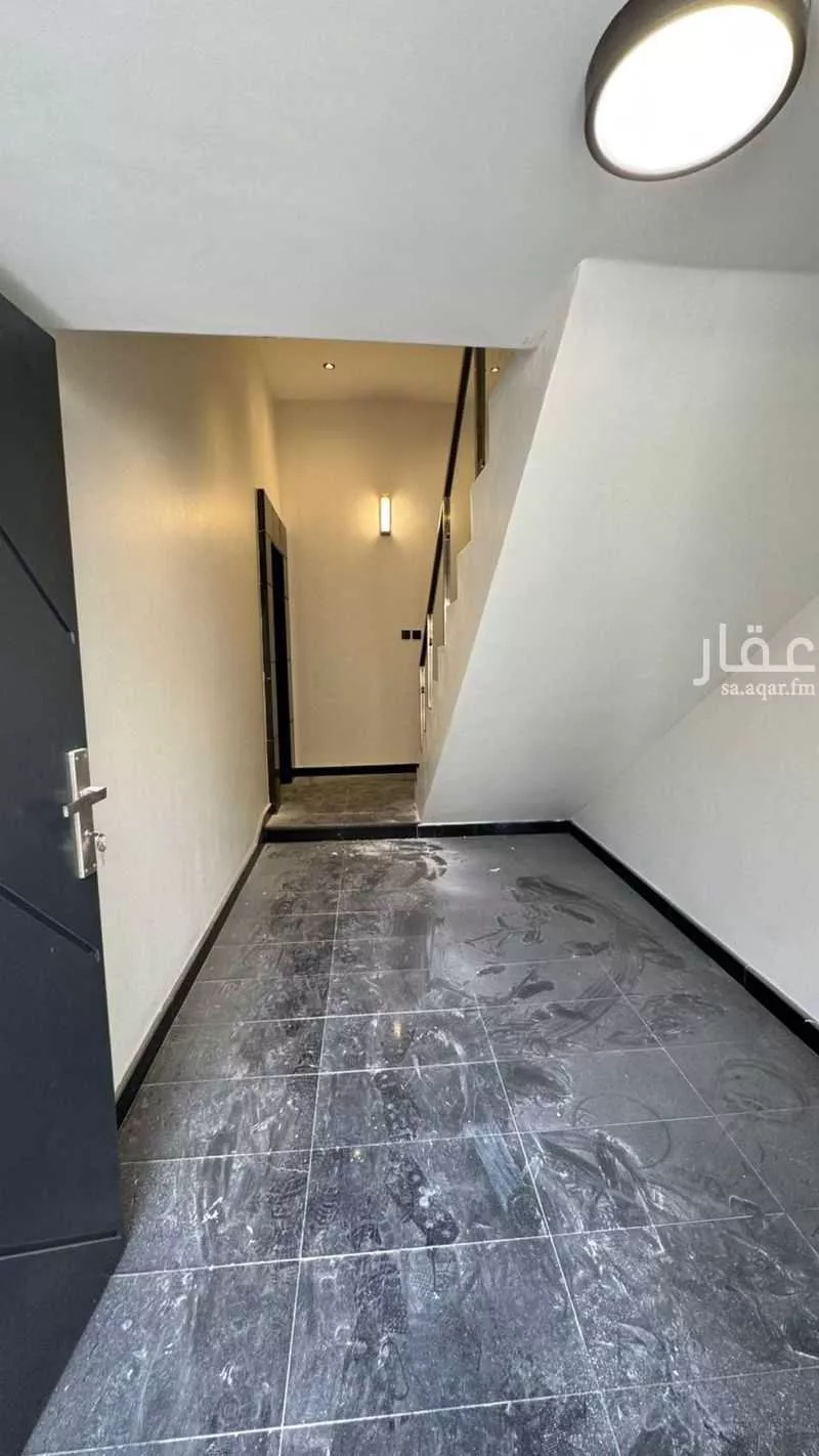 5 bedroom floor in Badr 4