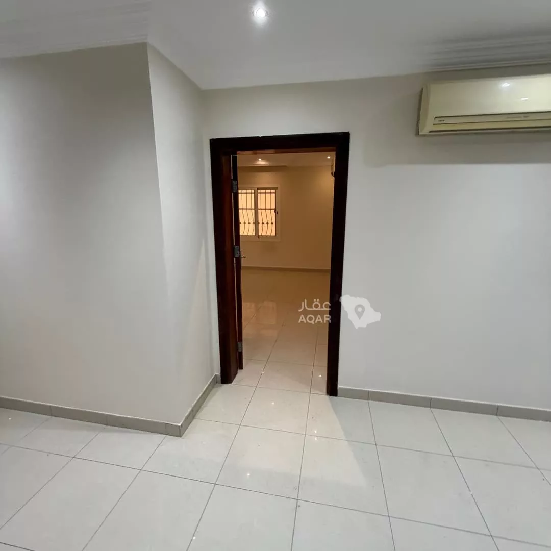 4 bedroom villa in Al Basateen, Jeddah 16