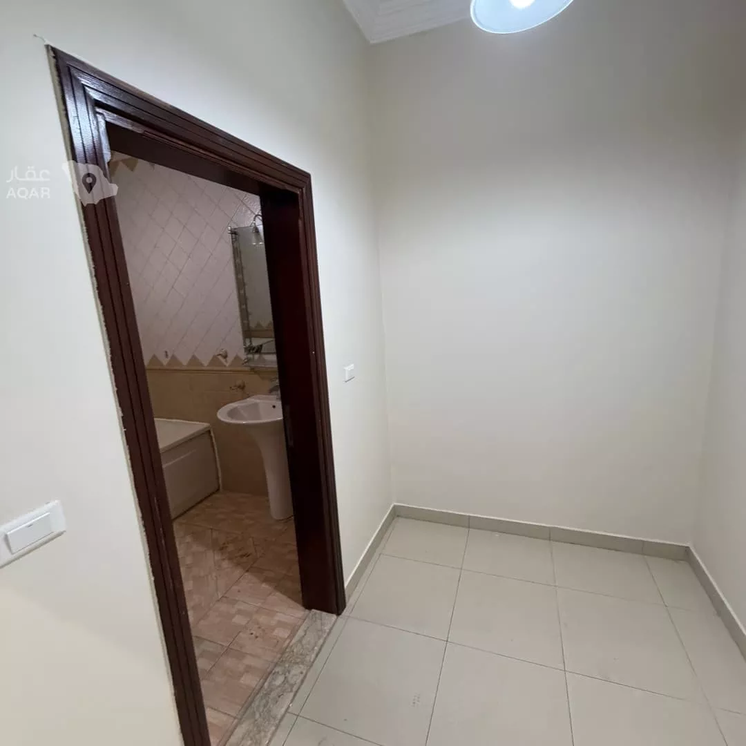 4 bedroom villa in Al Basateen, Jeddah 18