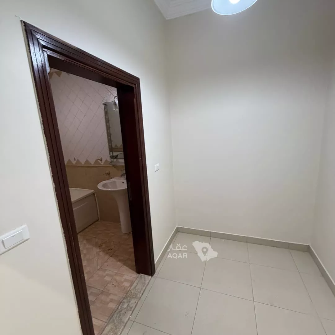 4 bedroom villa in Al Basateen, Jeddah 9