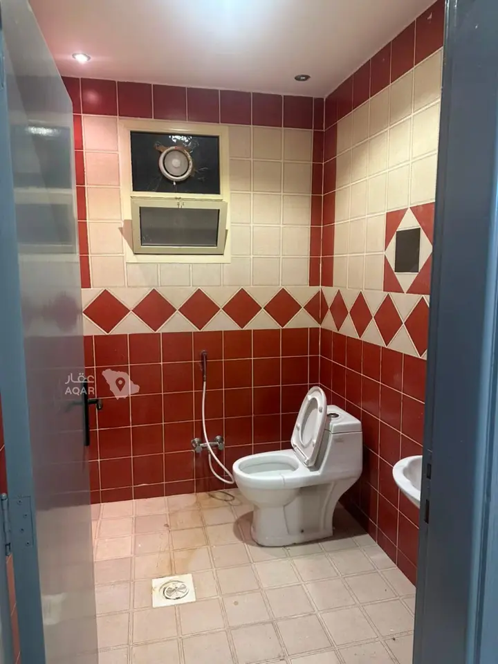 4 bedroom apartment in Al Hazm, Riyadh 6