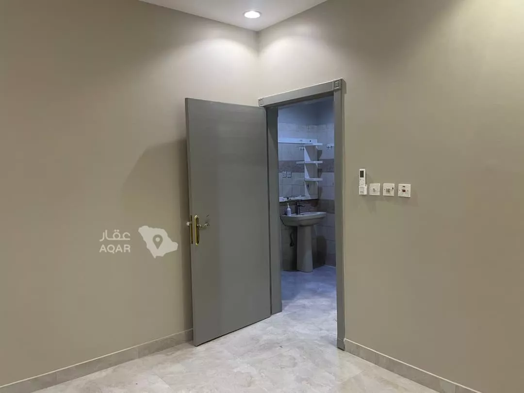 3 bedroom apartment in Al Uraija Al Gharbiyah, Riyadh 3