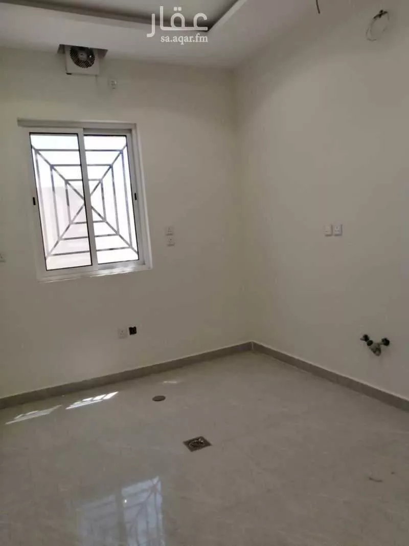 3 bedroom apartment in Al Yaqout 4