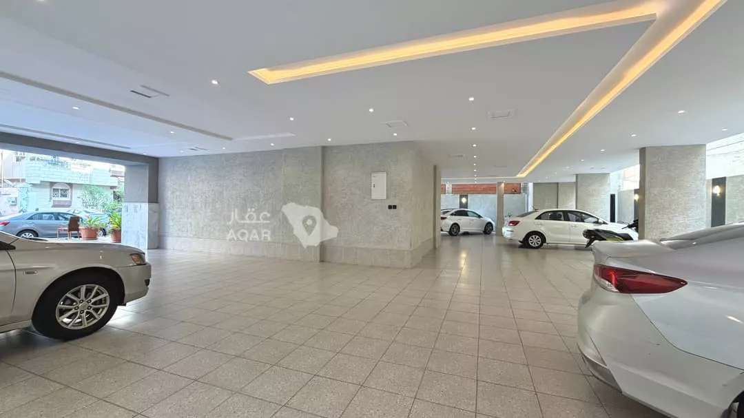 2 bedroom building in Al Bawadi, Jeddah 9