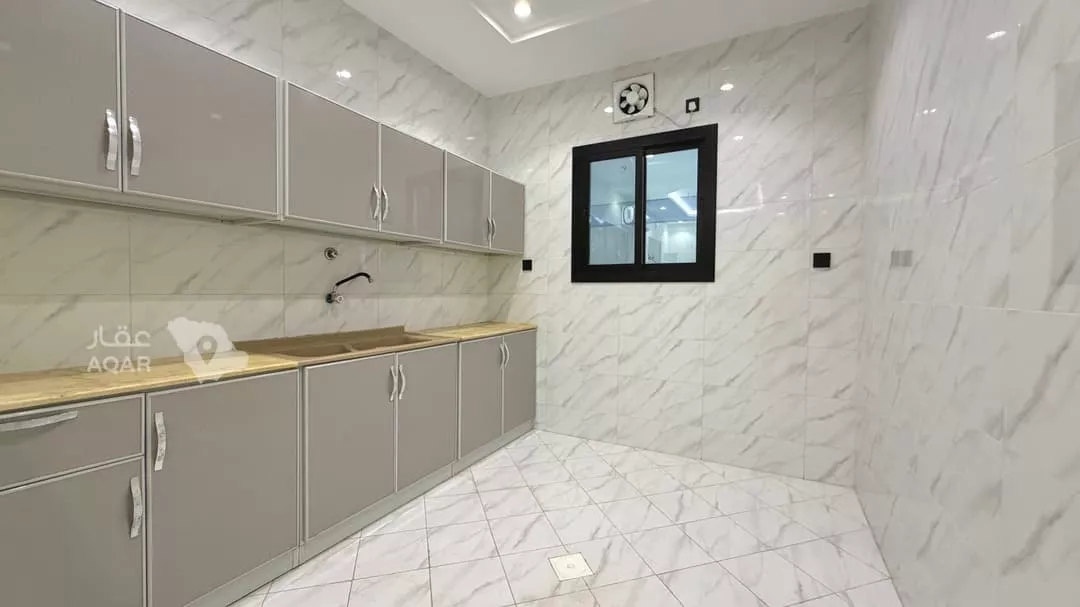 2 bedroom building in Al Bawadi, Jeddah 18