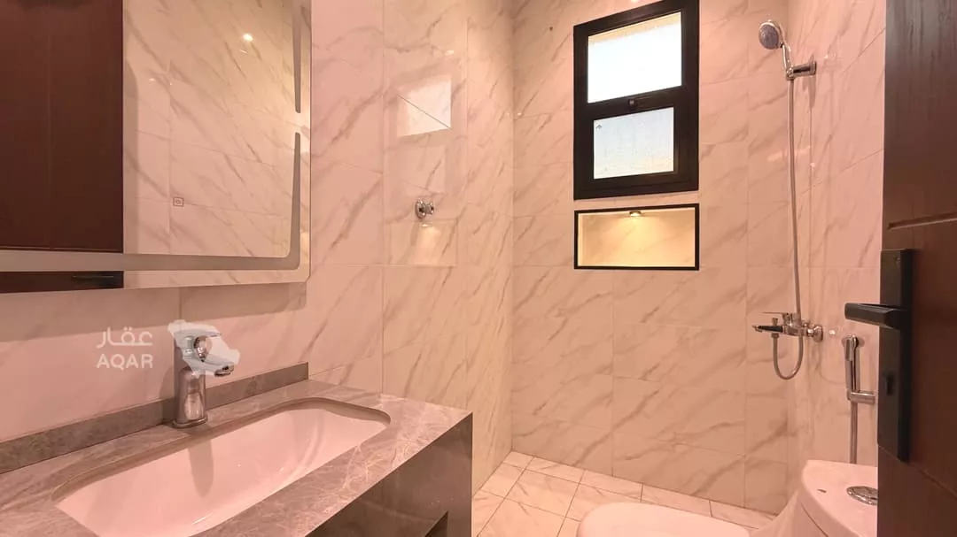 2 bedroom building in Al Bawadi, Jeddah 15
