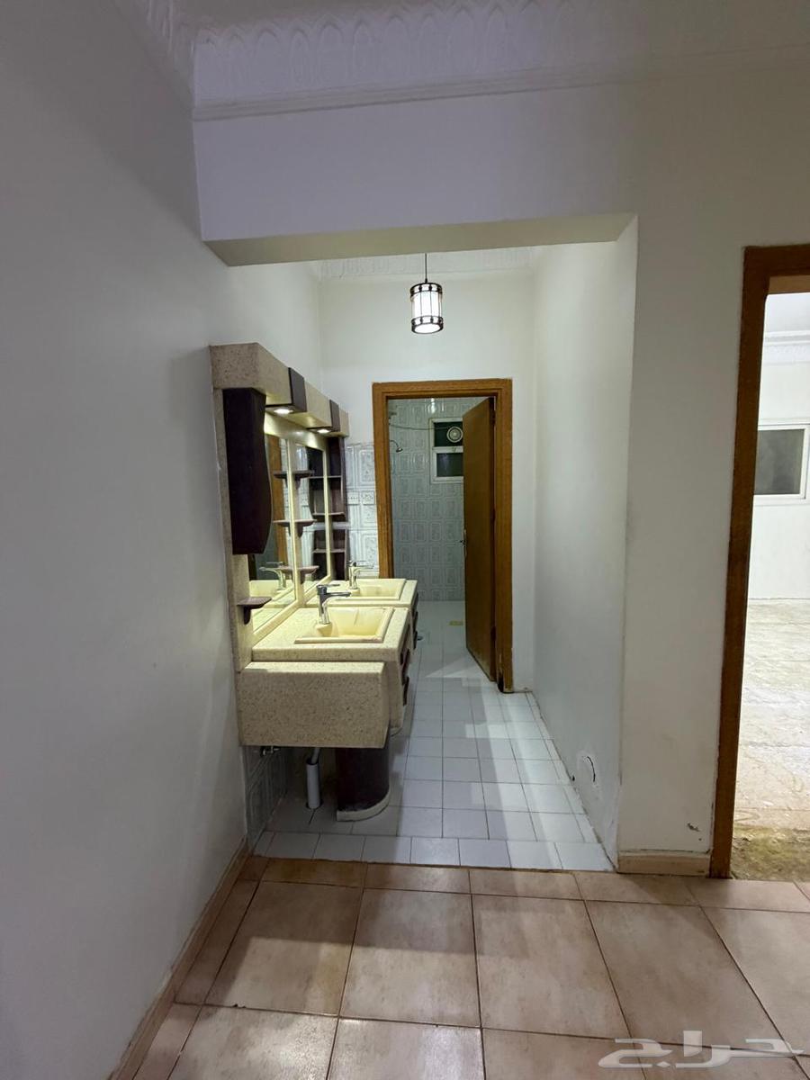 3 bedroom villa in Al Yarmouk, Riyadh 16
