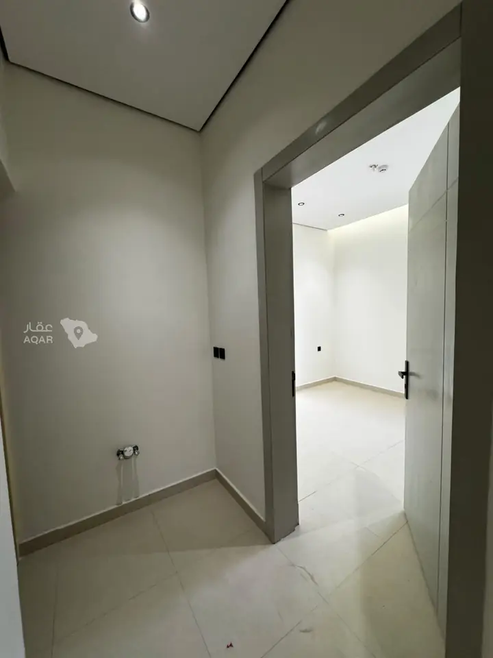 30 bedroom building in Dahiat Namar, Riyadh 13