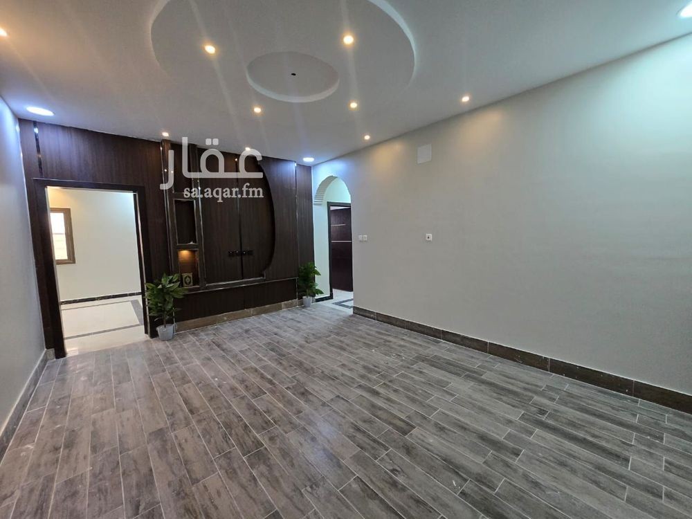 5 bedroom apartment in Dahiat King Fahd, Eastern Province 9