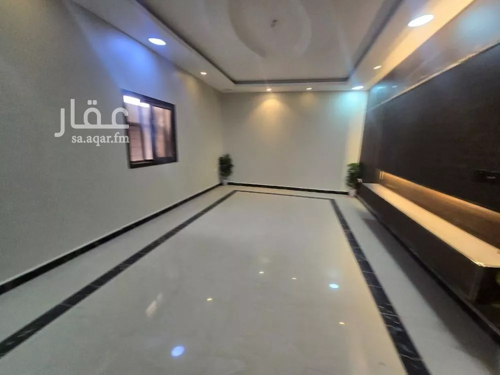 شقة 5 غرف في ضاحية الملك فهد 23