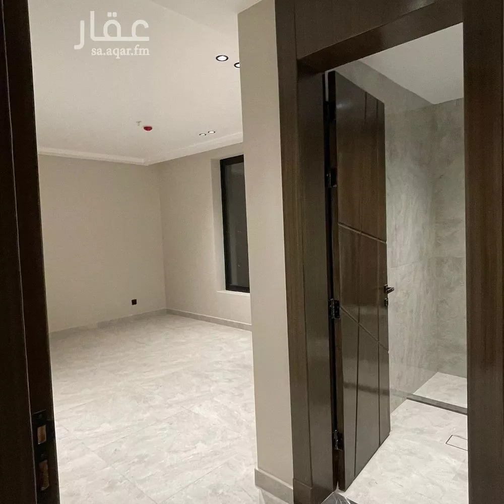 شقة 4 غرف في الشاطئ الغربي 10