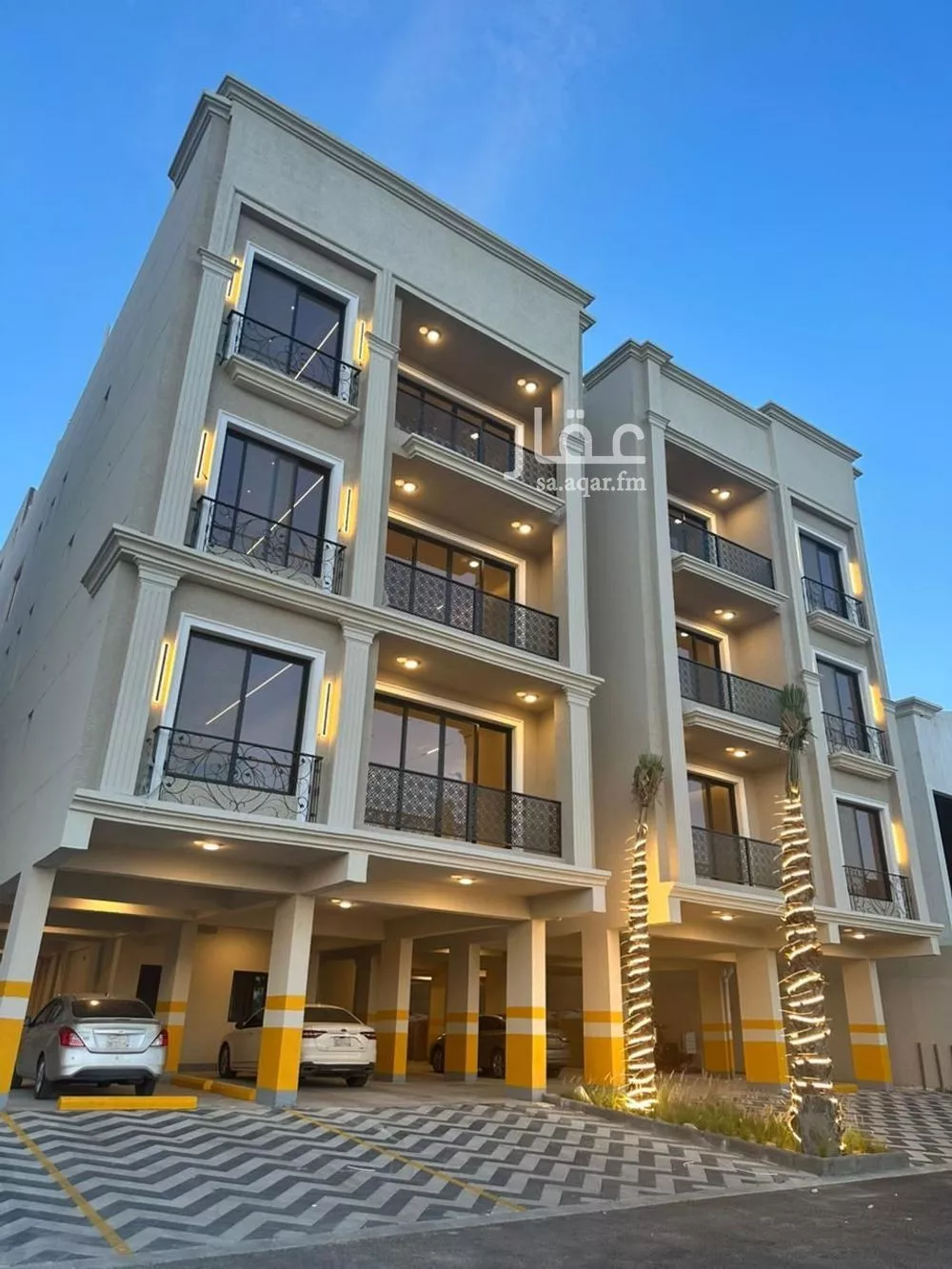 4 bedroom floor in Al Rawdah 1