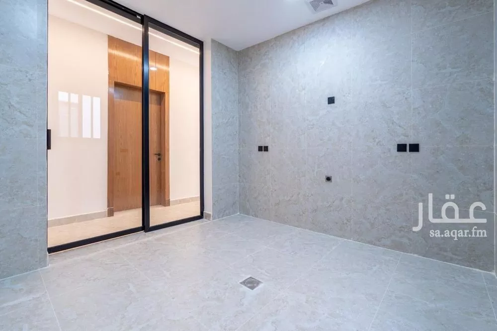 4 bedroom floor in Al Rawdah 21