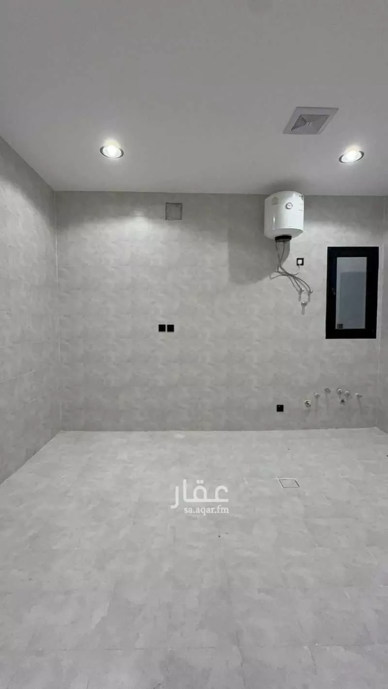 شقة 5 غرف في بدر 4