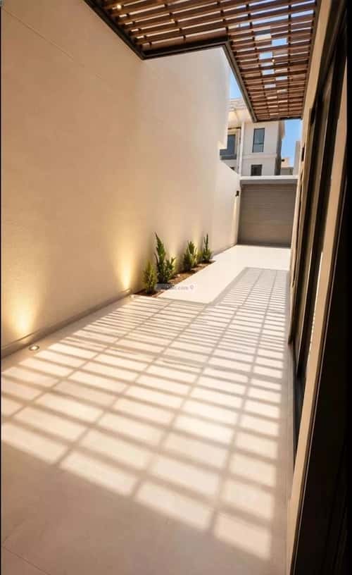 4 bedroom villa in Shawran, Madinah 5