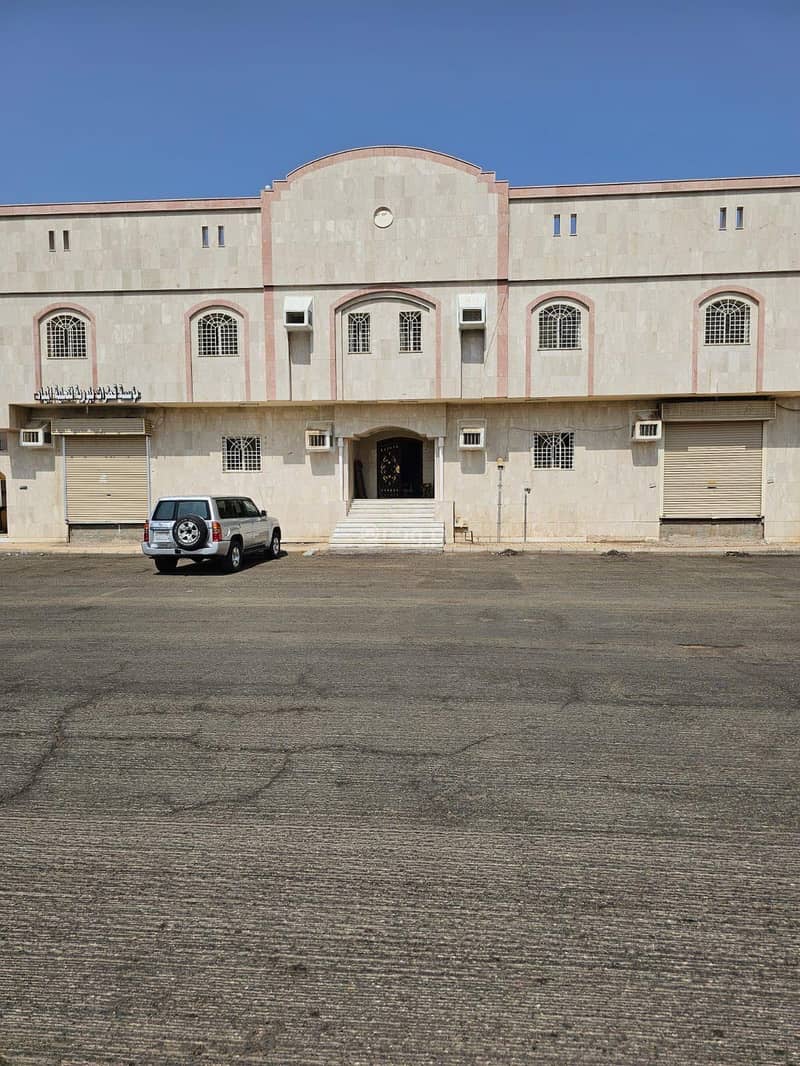 building in Al Mab'outh, Madinah