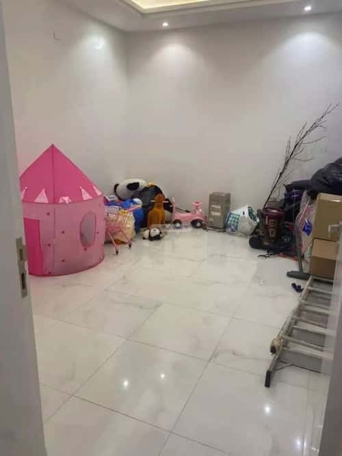 4 bedroom apartment in Tuwaiq, Riyadh 10