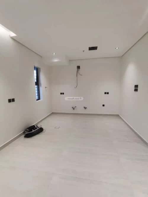 3 bedroom apartment in Shubra, Riyadh 4