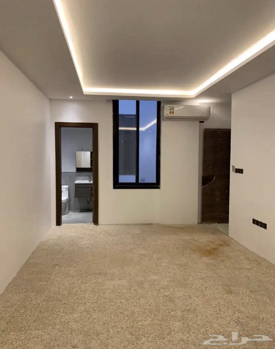 5 bedroom apartment in Al Aridh, Riyadh 11