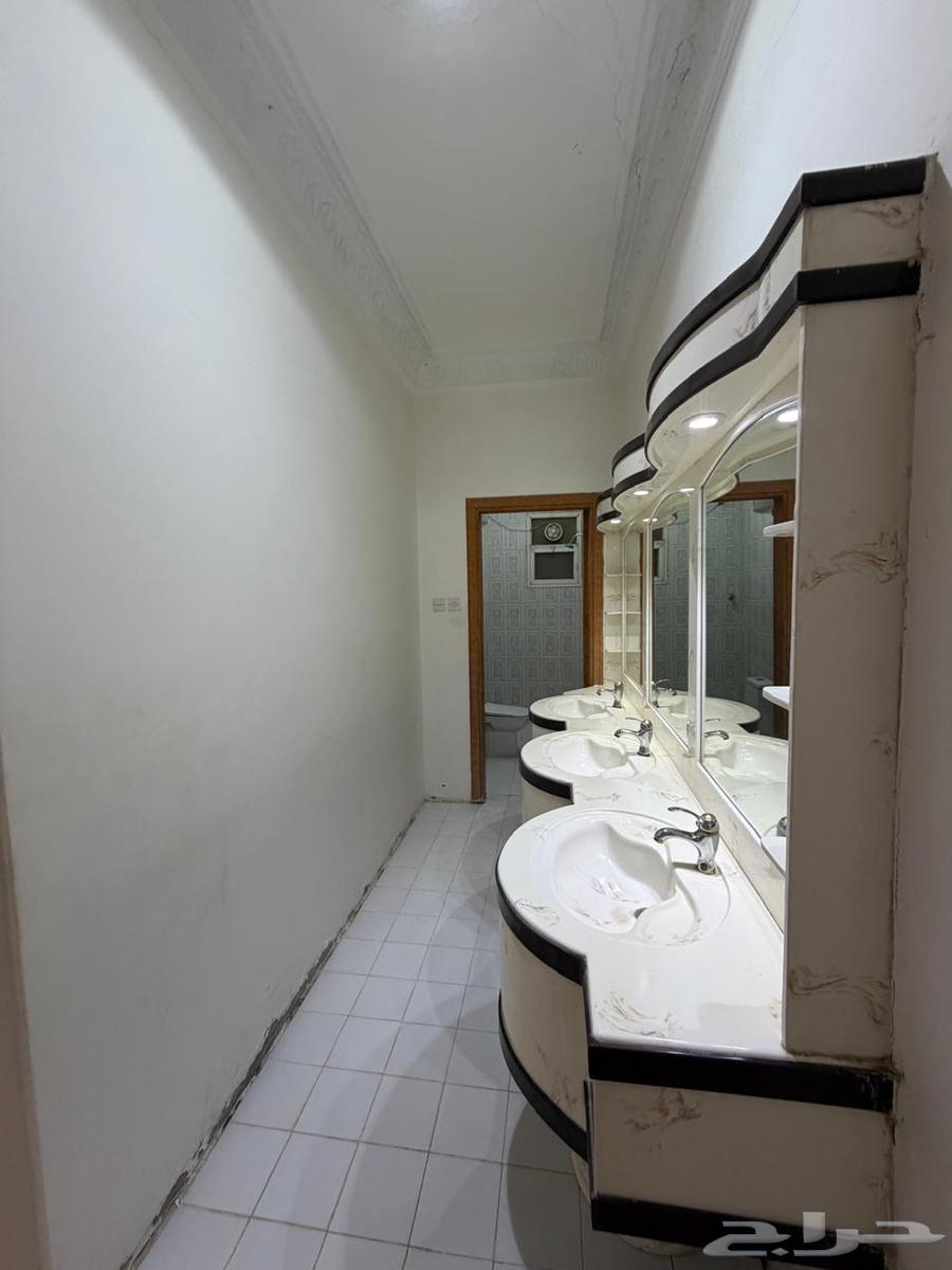 3 bedroom villa in Al Yarmouk, Riyadh 5