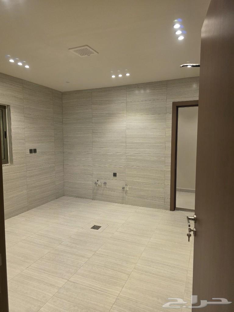 3 bedroom apartment in Al Yaqout, Jeddah 3