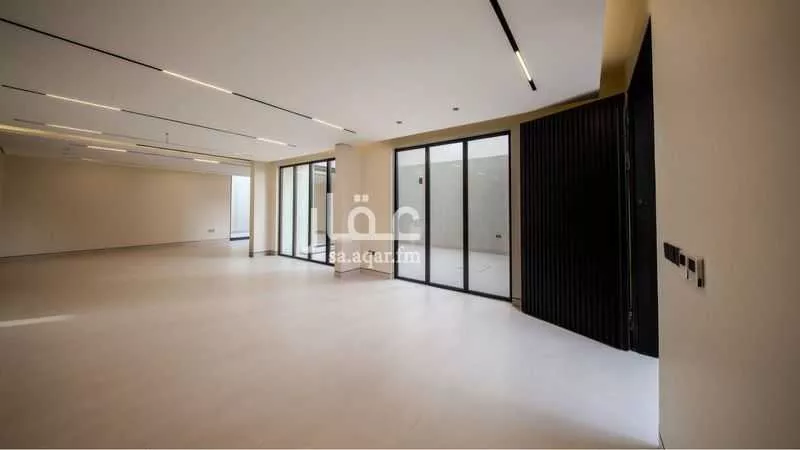 4 bedroom apartment in Al Mahdiyyah 5