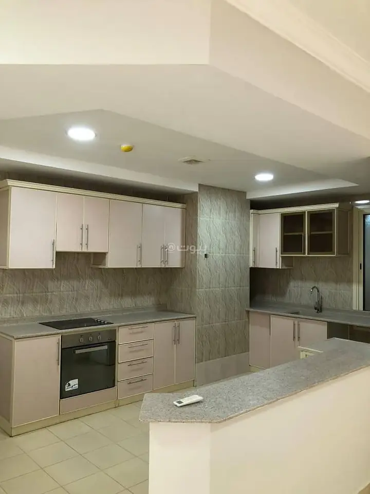 3 bedroom apartment in Hajar, Eastern Province 16