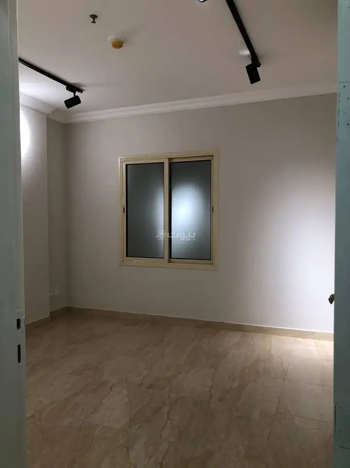 3 bedroom apartment in Hajar, Eastern Province 24