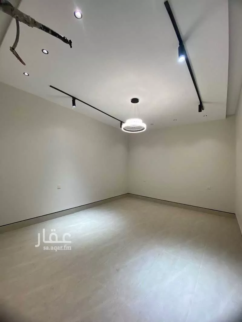5 bedroom apartment in Al Difa 4