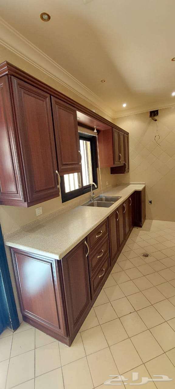 5 bedroom villa in At Tahliyah, Eastern Province 4