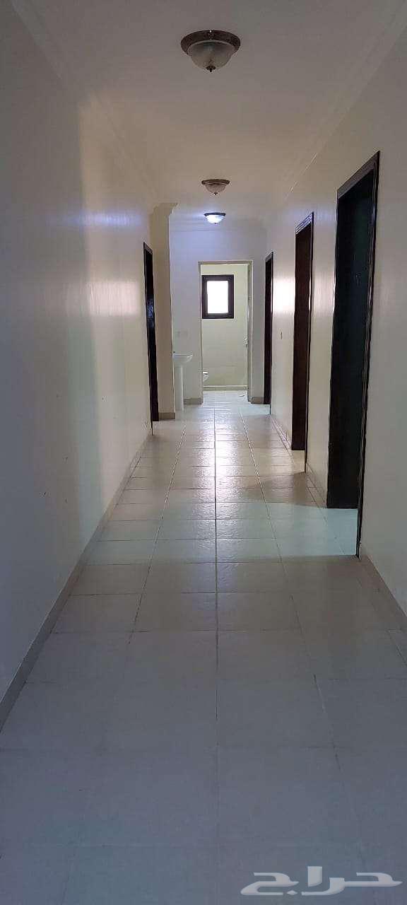 5 bedroom villa in At Tahliyah, Eastern Province 16