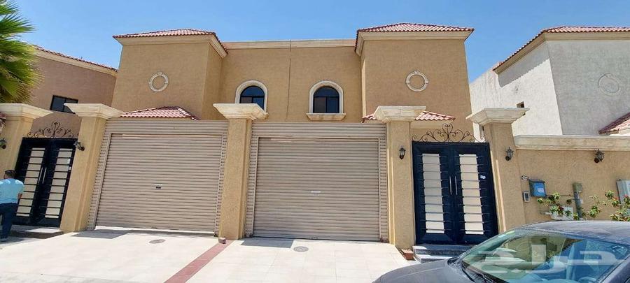 5 bedroom villa in At Tahliyah, Eastern Province 11