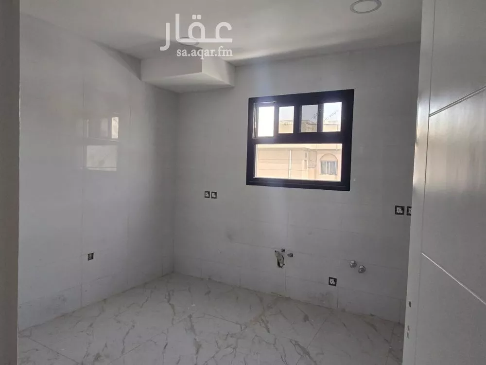 10 bedroom floor in Badr 25