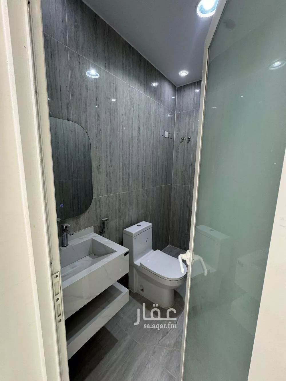 دور 5 غرف في ضاحية الملك فهد 21