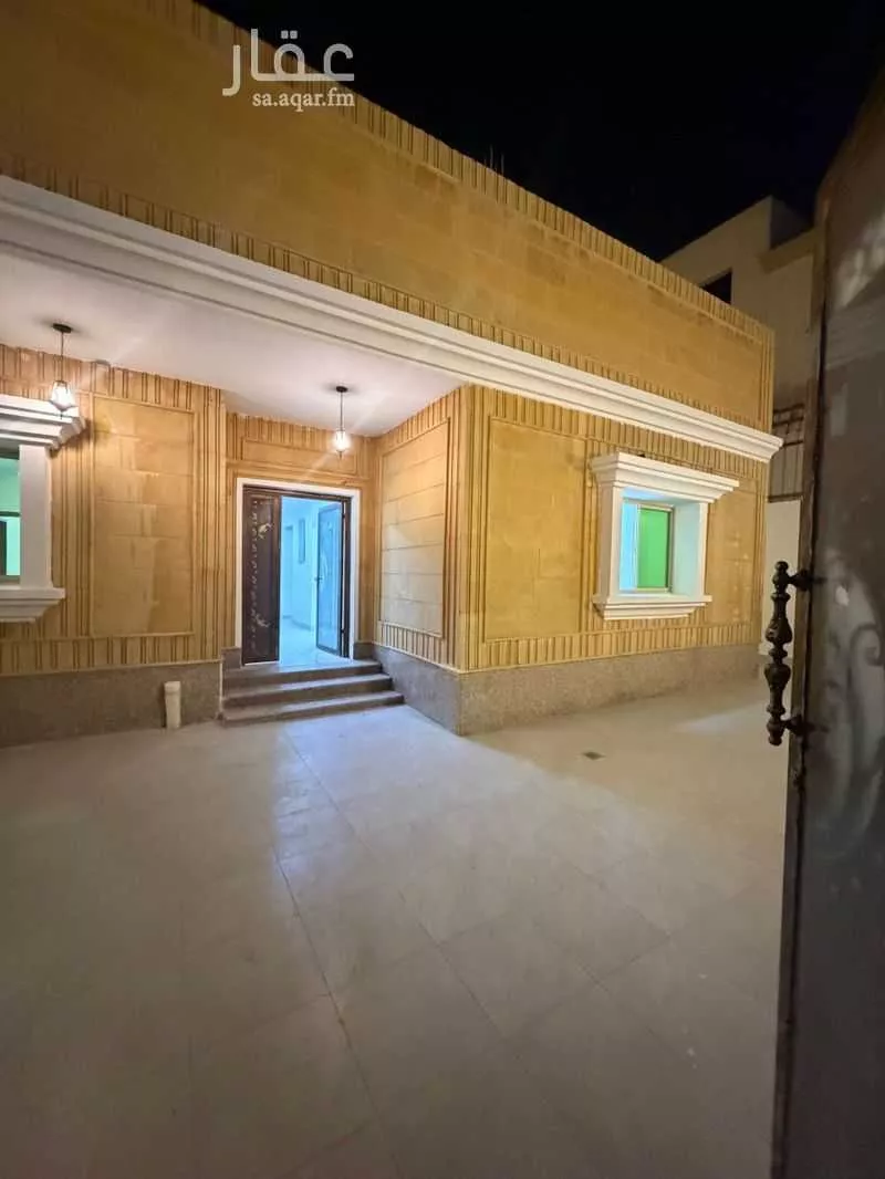 6 bedroom floor in Dahiat King Fahd 2