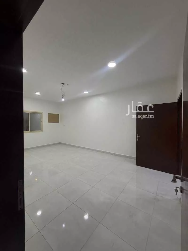 6 bedroom floor in Dahiat King Fahd 17