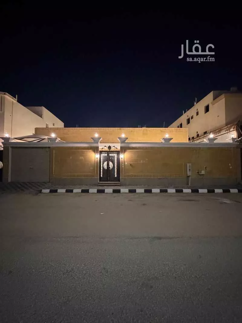 6 bedroom floor in Dahiat King Fahd 3