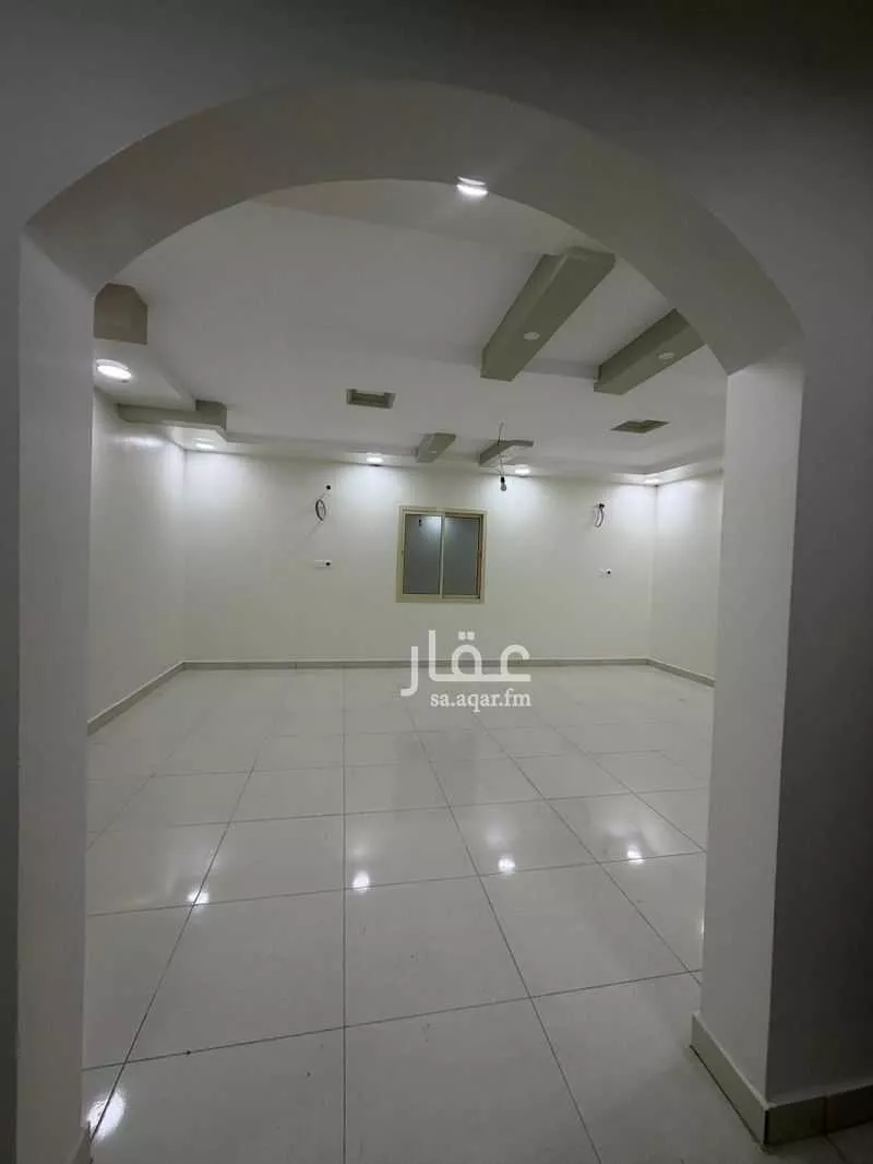 6 bedroom floor in Dahiat King Fahd 21