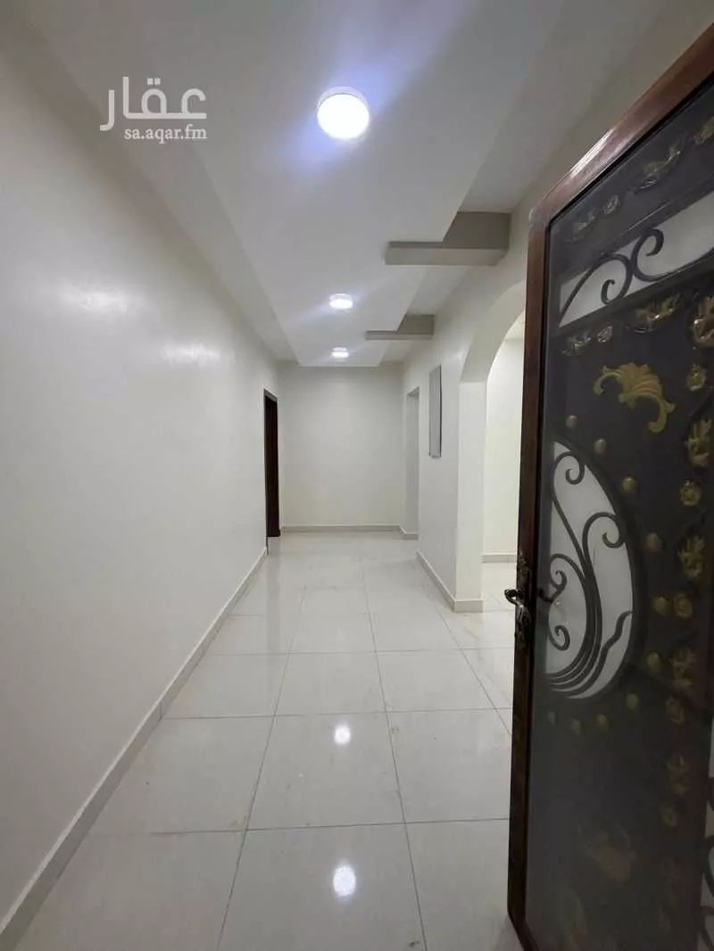 6 bedroom floor in Dahiat King Fahd 24