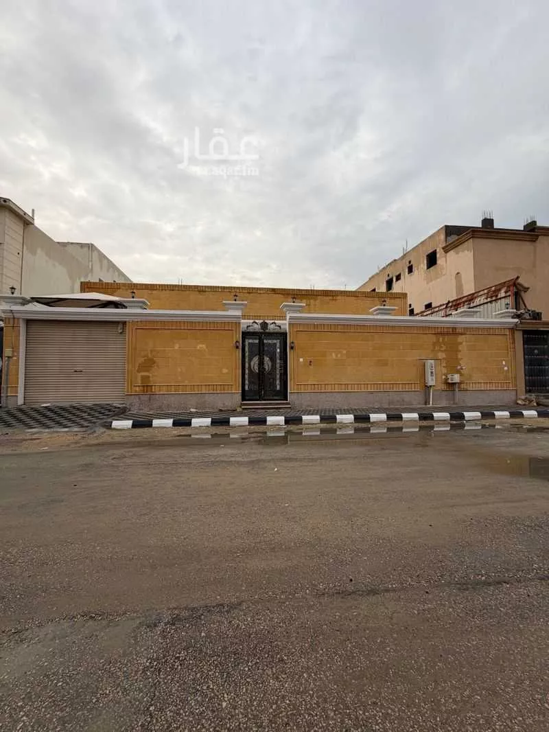 6 bedroom floor in Dahiat King Fahd 29