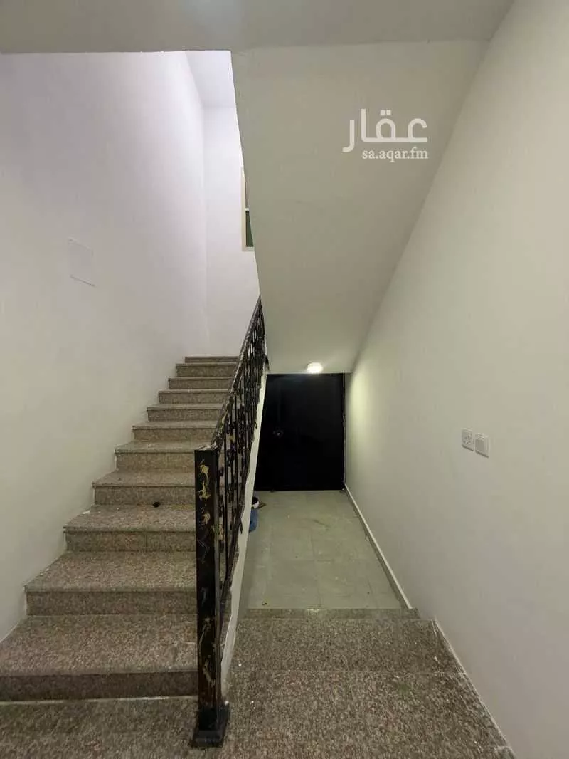6 bedroom floor in Dahiat King Fahd 8