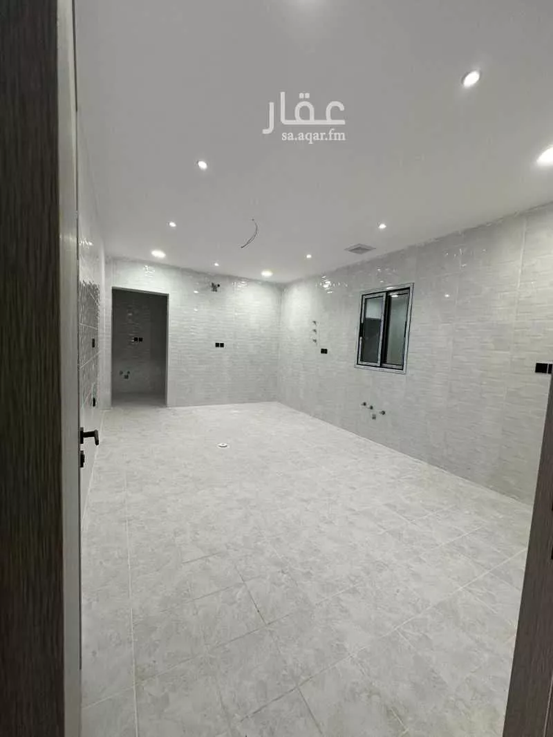 6 bedroom floor in Dahiat King Fahd 11