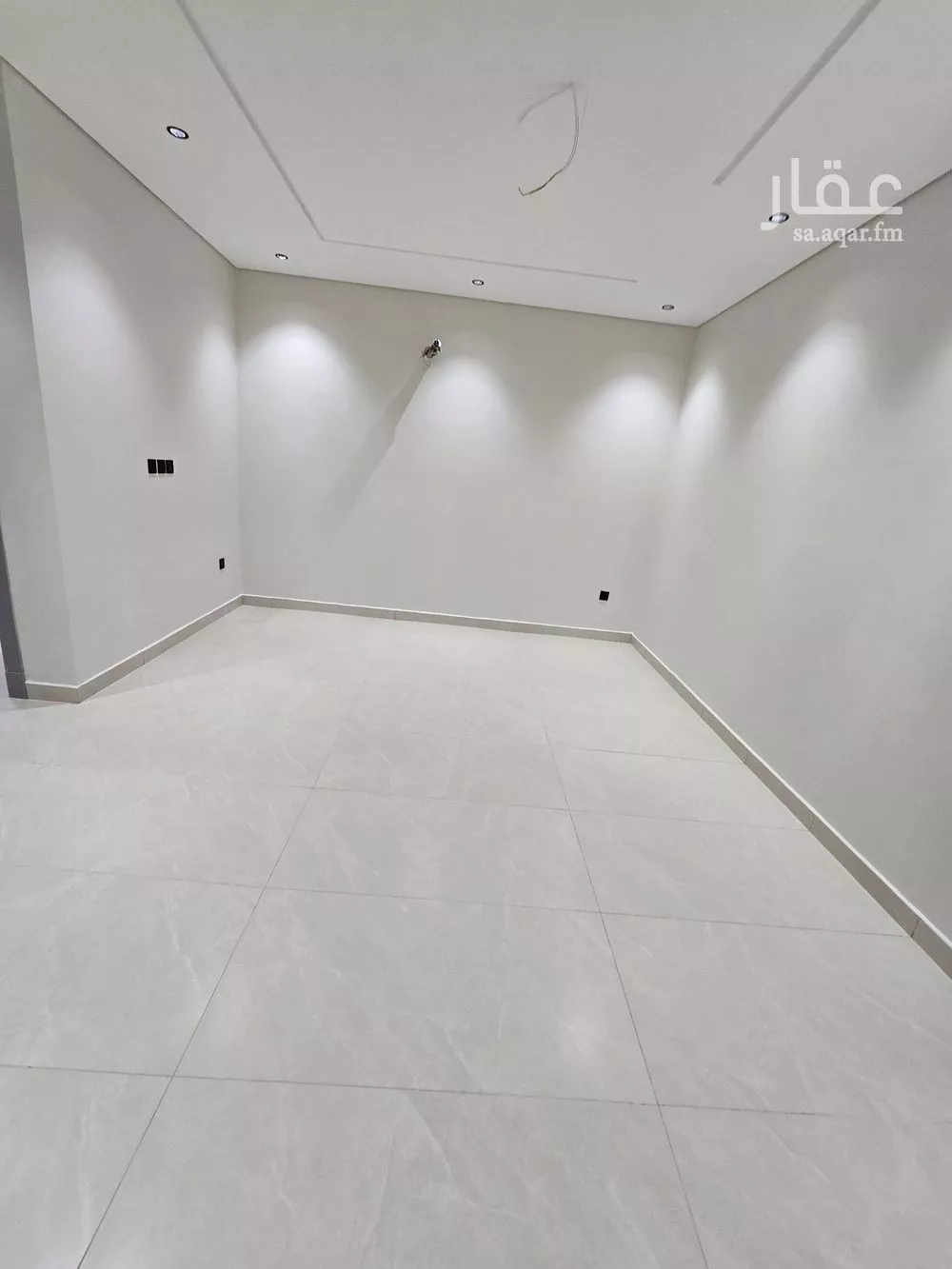 شقة 5 غرف في النزهة 16