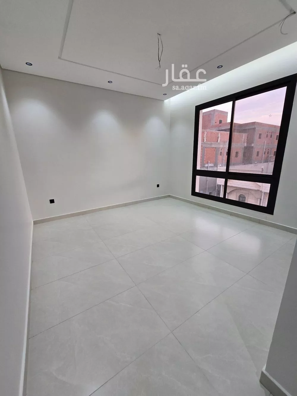 شقة 5 غرف في النزهة 3